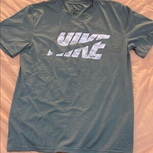 Nike Men's Blue Graphic T-Shirt